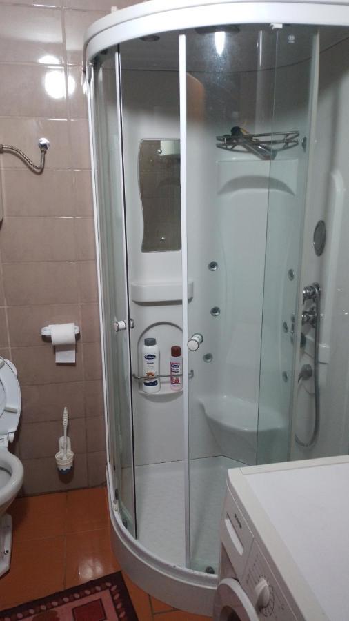 Red Apartman トレビニエ エクステリア 写真