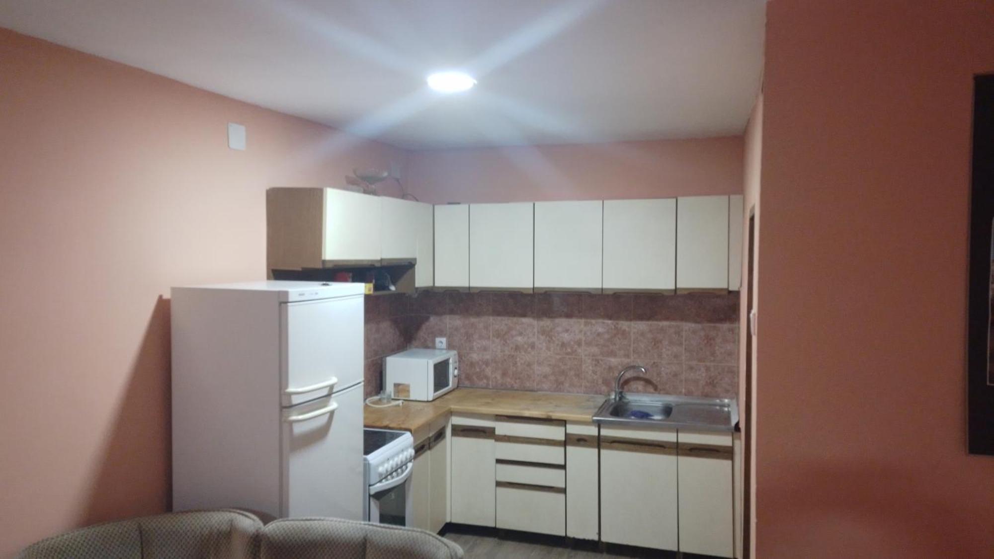 Red Apartman トレビニエ エクステリア 写真