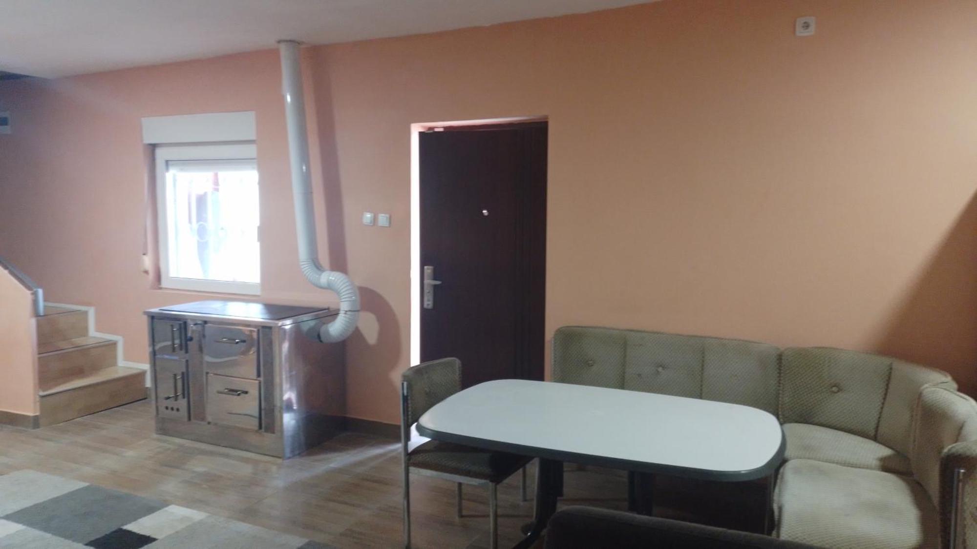 Red Apartman トレビニエ エクステリア 写真